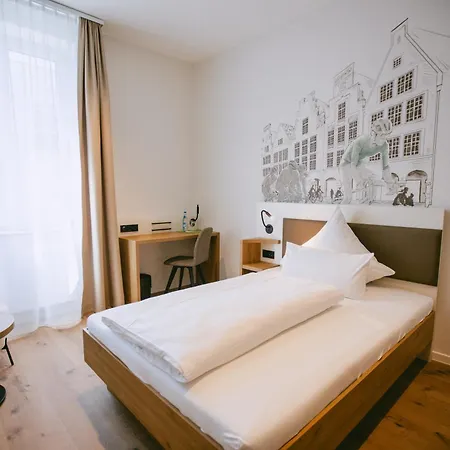 Johanniter Hotel 3*