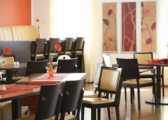 فندق Johanniter Gaestehaus 3*